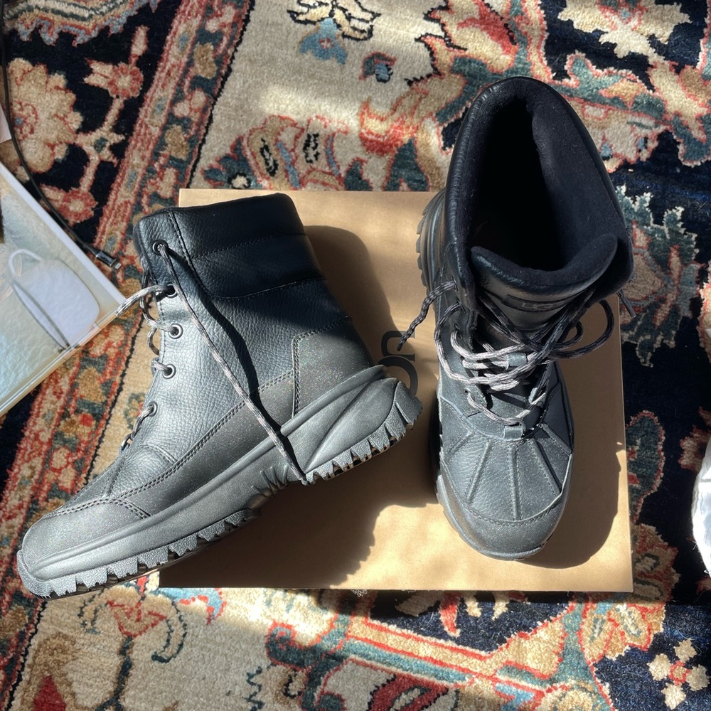 BRAND NEW UGG WINTER BOOTS!!